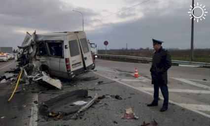 После ДТП с маршруткой и бензовозом в Краснодарском крае завели уголовное дело