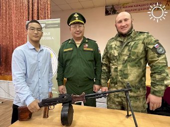 Школьники района Калмыкии прошли мастер-класс по военно-спортивной подготовке