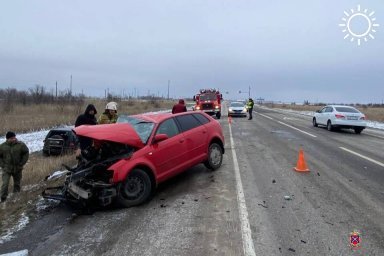 В ДТП под Волгоградом погиб пассажир автомобиля, водитель позже умер в больнице