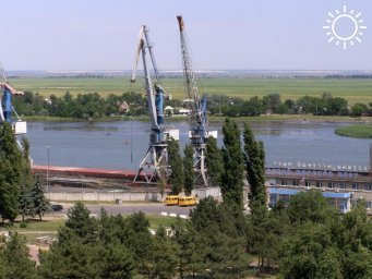 ​Власти Ростовской области не подтвердили информацию о ракетном ударе по нефтепроводу в Азове