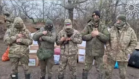 Астраханским бойцам привезли на передовую котят