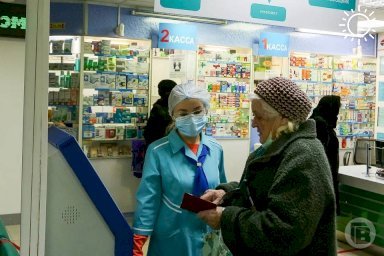 Зарплата фармацевтов в Волгоградской области достигла 54 000 рублей