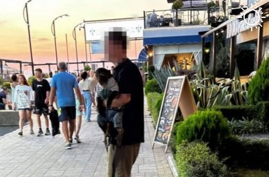 В Сочи оштрафуют уличного фотографа с обезьянами