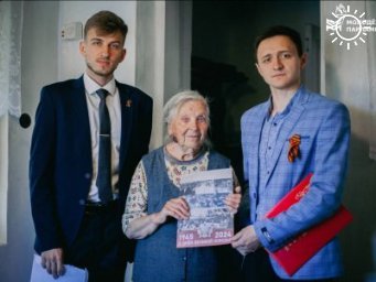 Молодежный парламент Луганска поздравил ветеранов с грядущим праздником