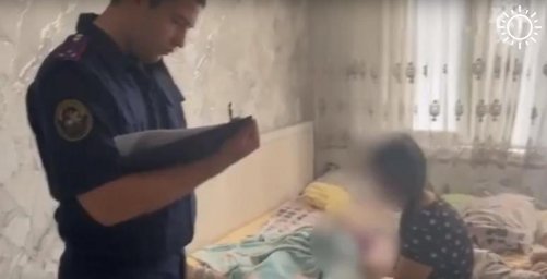 Задушила подушкой и утопила в ванне: краснодарку обвиняют в жестоком убийстве маленькой дочери