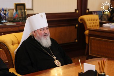 Подымать боевой дух: митрополит рассказал, сколько военных священников требуется на фронте