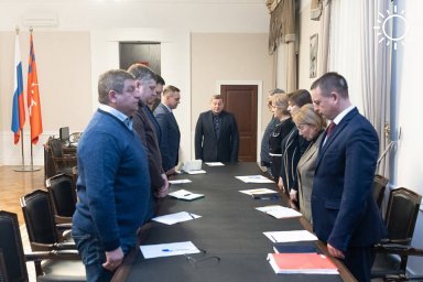 Губернатор Волгоградской области Бочаров ночью провёл совещание с профильными заместителями