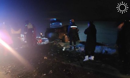 Двое человек погибли в жестком лобовом ДТП в Краснодарском крае