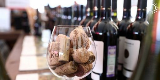 Кубанские виноделы в мае повысят цены на вино и шампанское