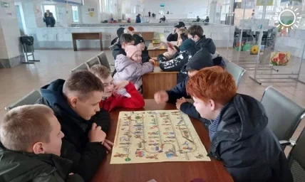 Интерактивную экскурсию «Путешествие по железной дороге» провели для детей на вокзале Астрахани