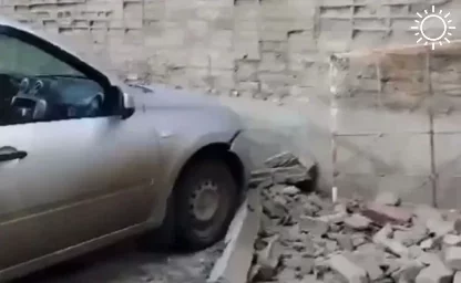 В Ростовской области обрушилась стена аварийного здания