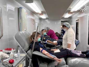 Мобильная станция переливания крови посетит четыре района Калмыкии