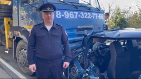 ​В Сочи в лобовом столкновении с КамАЗом погиб водитель “семерки”