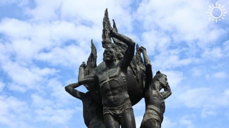 В Краснодаре отремонтировали памятник чернобыльцам