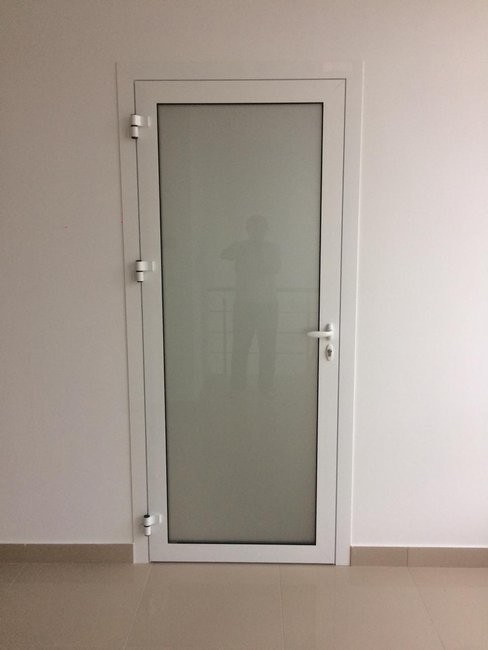 Алюминиевые двери 3