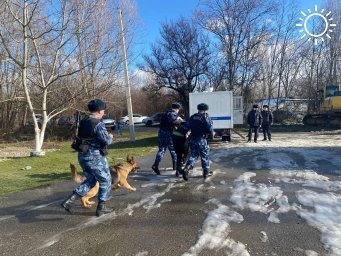 В Адыгее прошли показательные выступления конвойных служб, приуроченные к 25-летию их создания