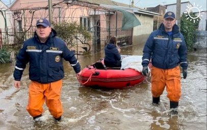 Некоторые дома ещё затоплены: почему в Крыму никак не поборют последствия шторма