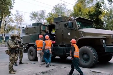 15 мигрантов задержали, троих выдворяют: итоги рейда в Мариуполе