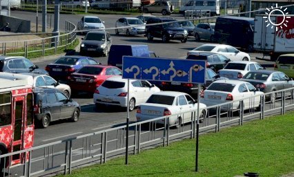 Проезд грузовиков ограничат в Краснодаре для разгрузки дорог перед Новым годом