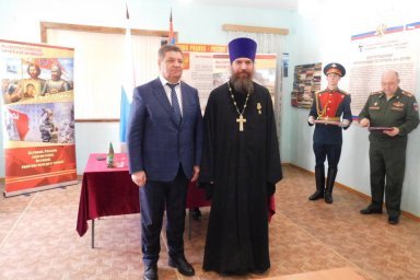 В Волгоградской области священнику вручили медаль Минобороны РФ