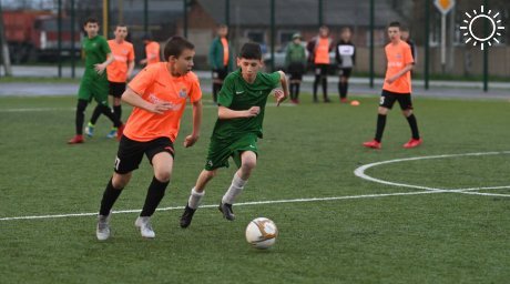 Юношеские футбольные команды из Адыгеи и Краснодарского края сыграли матч на кубок «Дружбы»