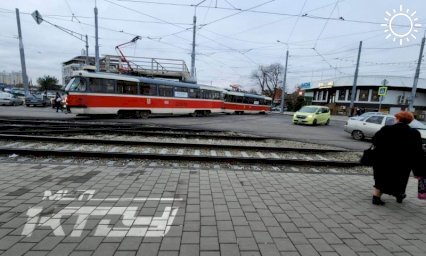 Трамвай сошел с рельсов в Краснодаре