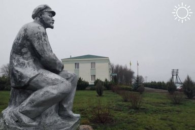 Под Волгоградом хотят ликвидировать все скульптуры Ленина