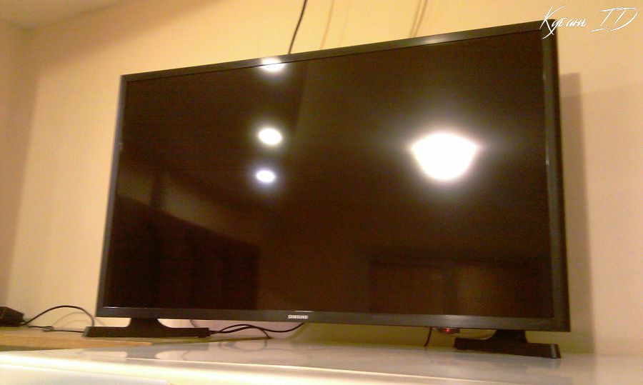 Телевизор смарт Samsung 4
