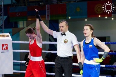 Спортсменка из Дебальцева стала победительницей Кубка мира по боксу