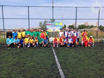 В Калмыкии в мини-футболе состязались ветераны