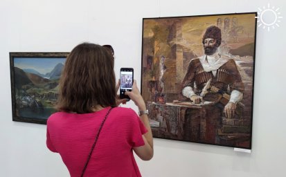 В Картинной галерее Адыгеи открылась выставка ко Дню республики