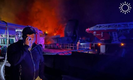 На заводе в Крыму начался пожар после ракетной атаки ВСУ, пострадали 24 человека
