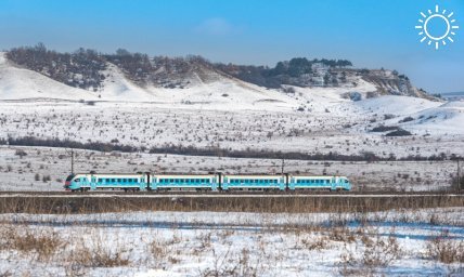 Крымчан просят заранее купить билеты на поезда и электрички