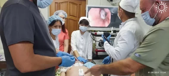 Астраханские хирурги начали выполнять малоинвазивные операции по установке гастростом