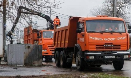 Мэр Краснодара объяснил, почему некоторые мусорные площадки города переполнены