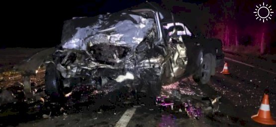 Два водителя и пассажир погибли в аварии в Адыгее