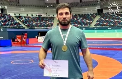 Астраханский тяжеловес стал чемпионом Европы по борьбе на поясах