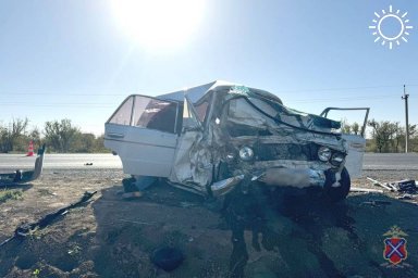 Под Волгоградом на видео попало ДТП с 4 погибшими