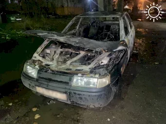 Астраханец хотел отомстить обидчику, но перепутал и сжег не тот автомобиль
