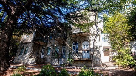 Почти нетронутый уголок старой архитектуры в Крыму выставили на торги