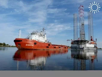 Астраханские корабелы строят траулер для работ в Баренцевом море