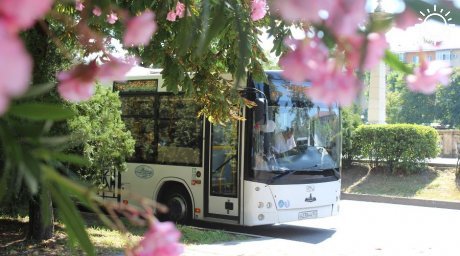 Автобусы Сочи будут завершать маршруты на час позже