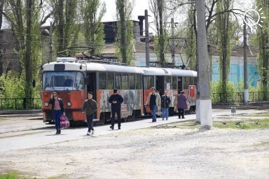 Иномарка протаранила трамвай в Волгограде