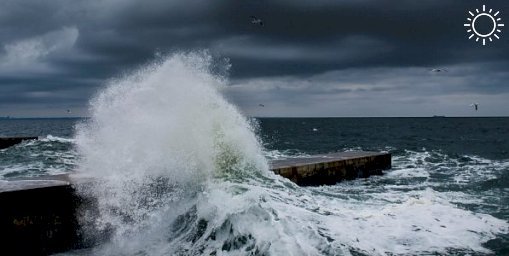 Суперкомпьютер будет оценивать риски от штормов в Черном море