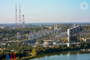 Сотрудников органов власти ДНР обязали за месяц информировать о планах выезда за границу