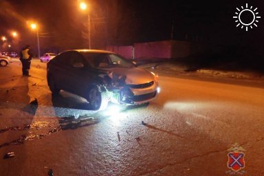 В Волжском под Волгоградом женщину-пешехода сбили две машины