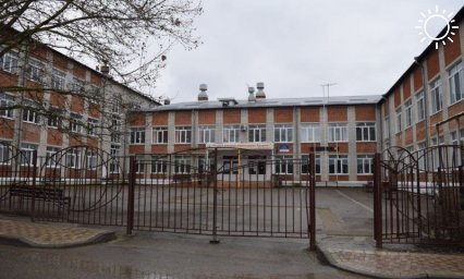 Из-за сообщения о минировании эвакуировали три школы в Горячем Ключе