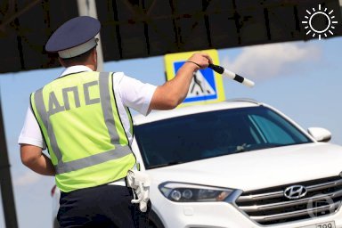 Неадекватный таксист в Волгограде распылил перцовый газ в глаза пассажирке