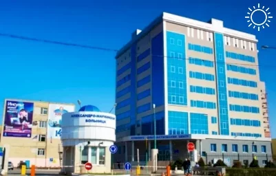 В Астрахани врачи АМОКБ совершили чудо, сохранив жизнь упавшей с восьмого этажа девушки