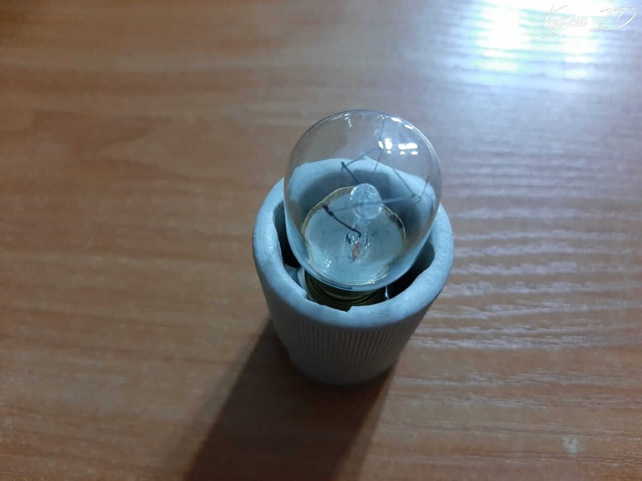 Лампа термостойкая E14 15 Вт с